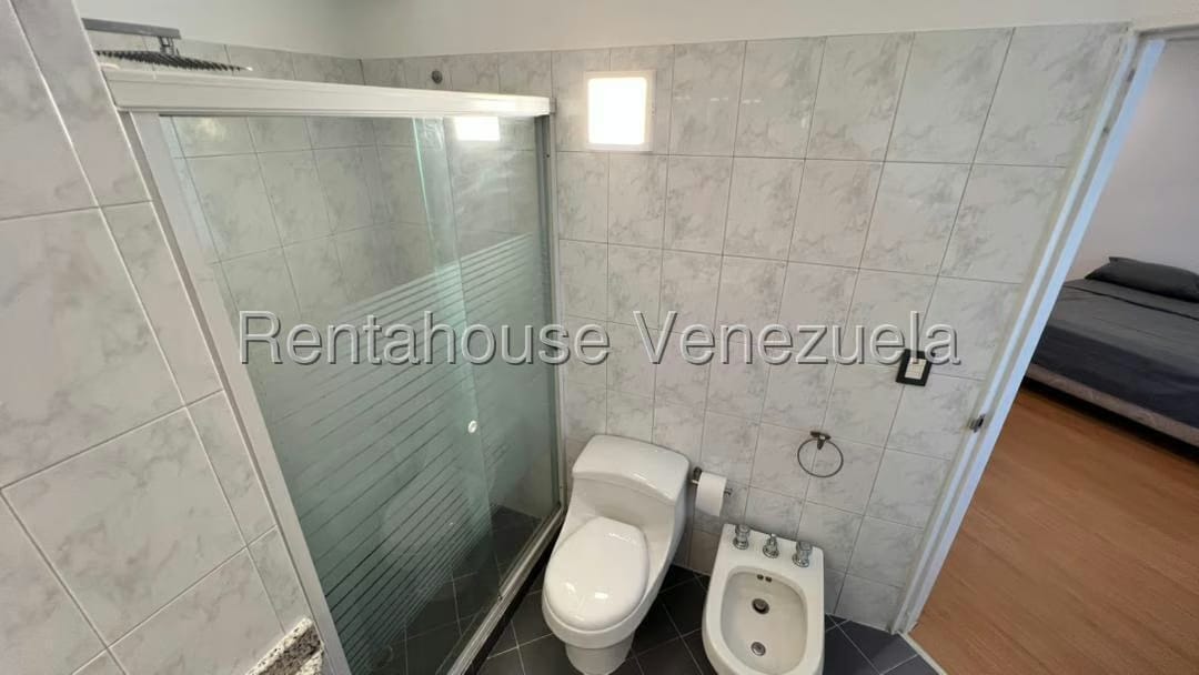 Apartamento (1 Nivel) en Alquiler en Santa Fe Norte, Distrito Metropolitano - 21