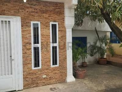 Vende casa con 10 Habitaciones independientes con fines de lucro - 2