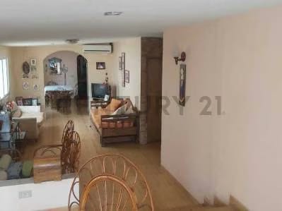 Vende casa con 10 Habitaciones independientes con fines de lucro - 6
