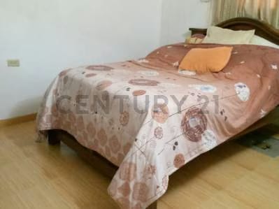 Vende casa con 10 Habitaciones independientes con fines de lucro - 10