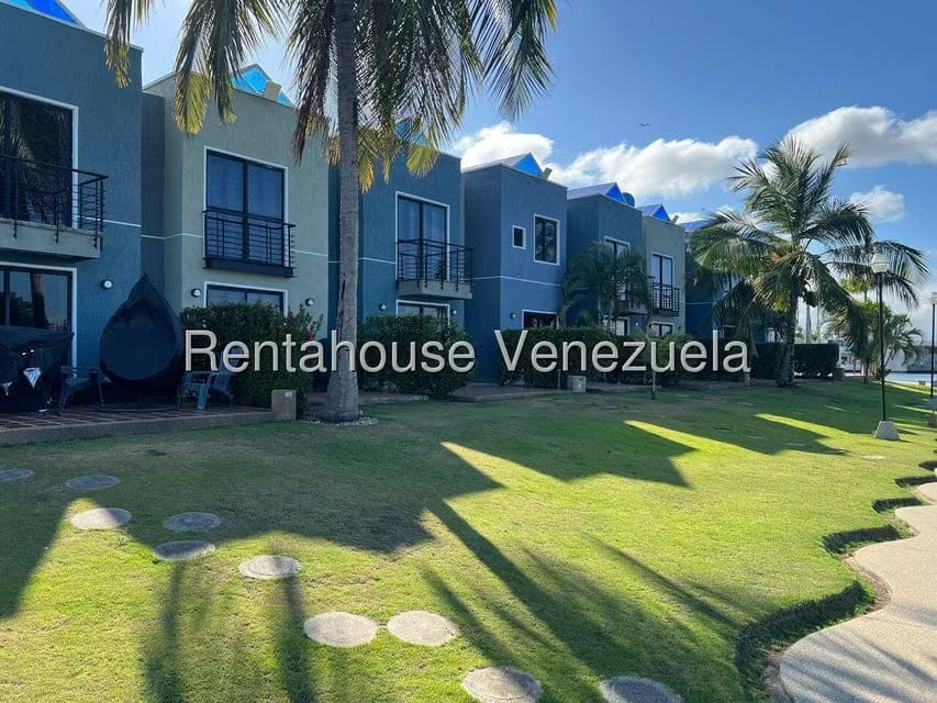 Townhouse (Duplex) en Venta en Puerto Encantado, Miranda