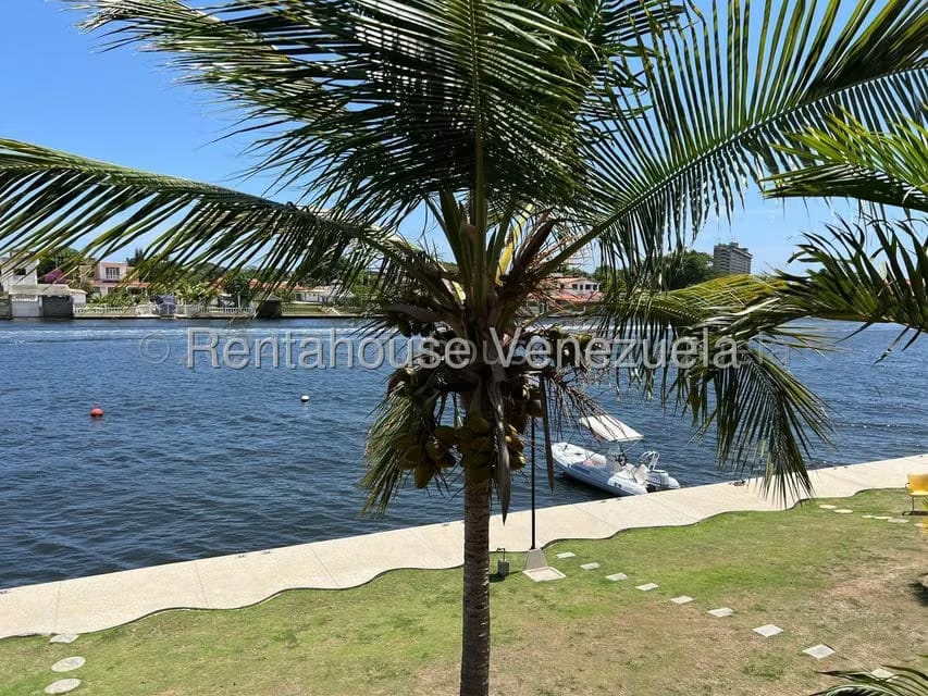 Townhouse (Duplex) en Venta en Puerto Encantado, Miranda - 30