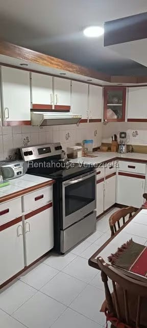 Apartamento (1 Nivel) en Venta en Parque el Retiro, Miranda - 9