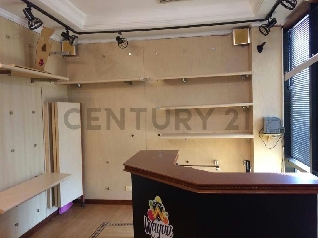 Alquiler de Local Comercial en C.C. Lago Mall, Avenida El Milagro - 5