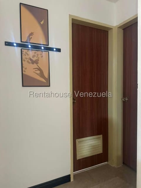 Apartamento (1 Nivel) en Venta en Parroquia La Candelaria, Distrito Metropolitano - 17