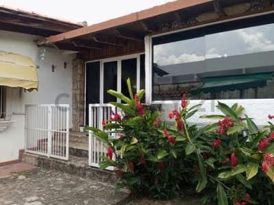 Casa Quinta En venta Urbanizacion El Castaño - 3