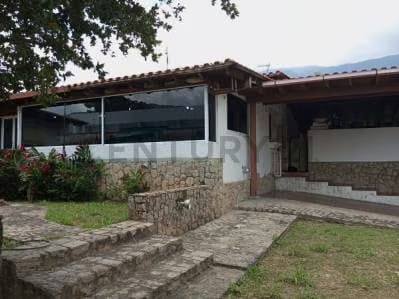 Casa Quinta En venta Urbanizacion El Castaño - 4