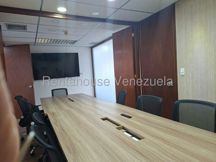 Comercial (Oficina) en Alquiler en El Recreo, Distrito Metropolitano - 32