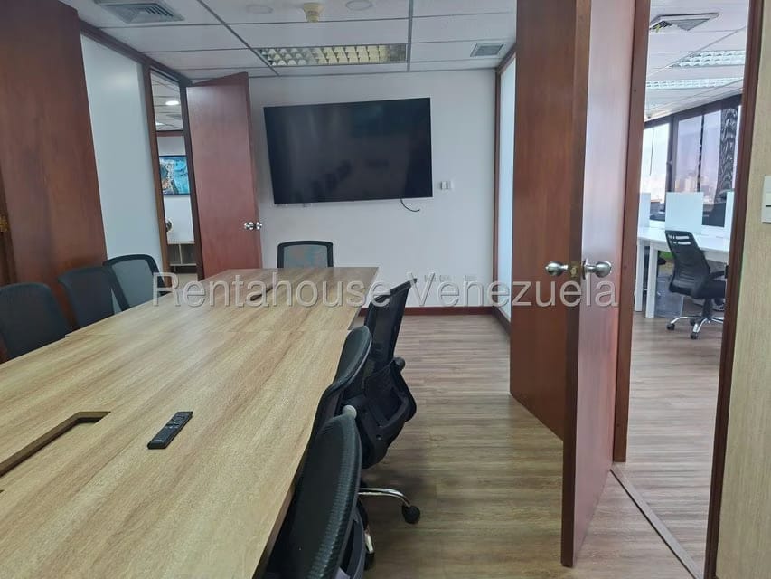 Comercial (Oficina) en Alquiler en El Recreo, Distrito Metropolitano - 34