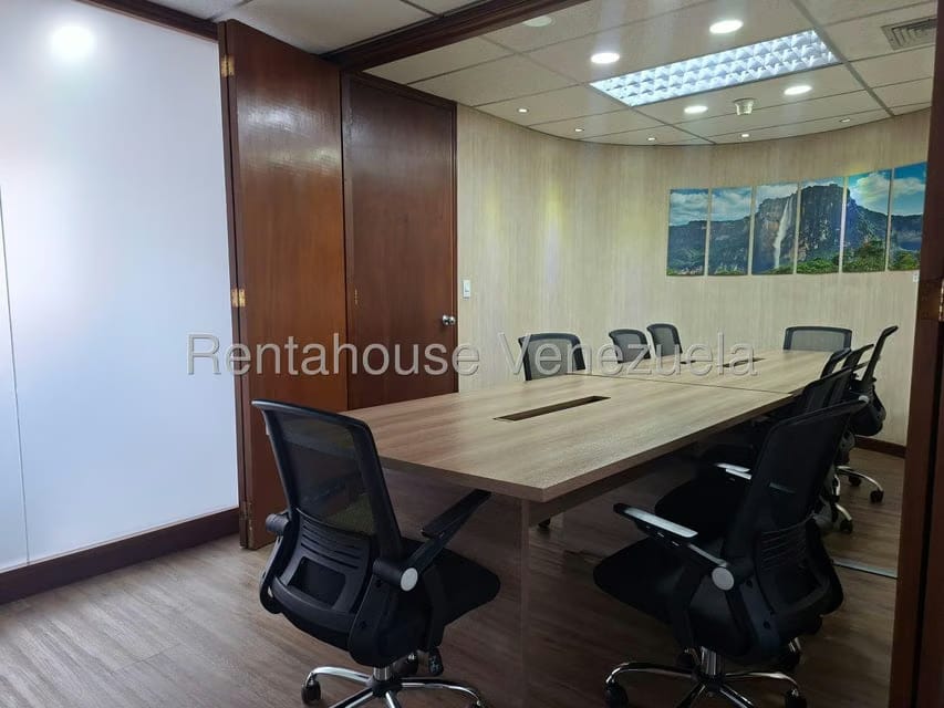 Comercial (Oficina) en Alquiler en El Recreo, Distrito Metropolitano - 35