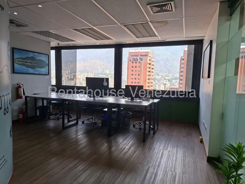 Comercial (Oficina) en Alquiler en El Recreo, Distrito Metropolitano - 37