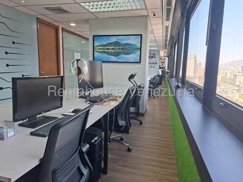 Comercial (Oficina) en Alquiler en El Recreo, Distrito Metropolitano - 38