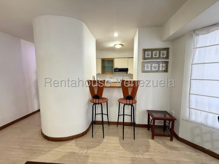 Apartamento (1 Nivel) en Alquiler en El Rosal, Distrito Metropolitano - 8