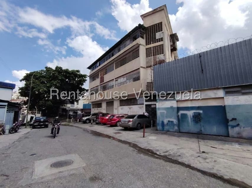 Comercial (Edificio) en Venta en El Llanito, Distrito Metropolitano