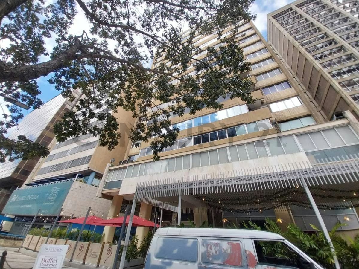 Oficina amoblada en Alquiler en El Rosal con servicios incluidos - 8