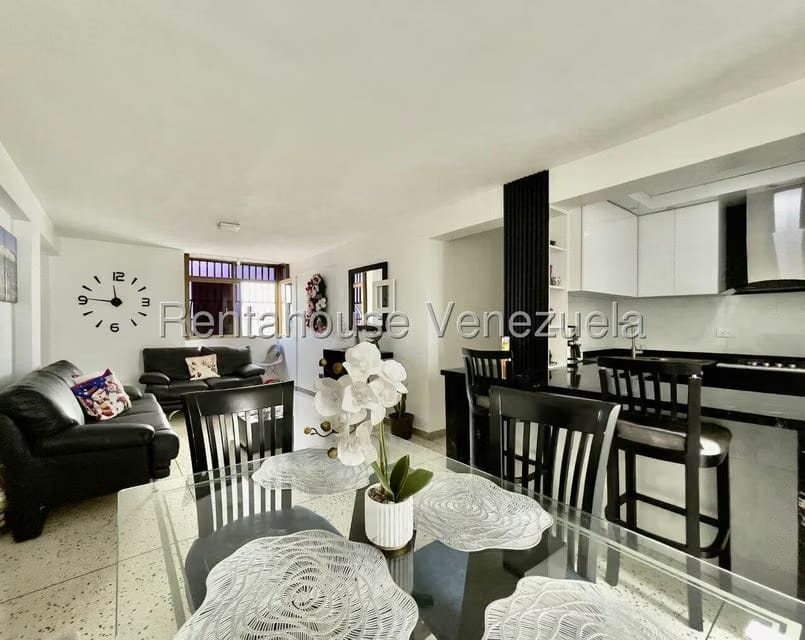Apartamento (1 Nivel) en Venta en Zona Centro, Aragua - 11