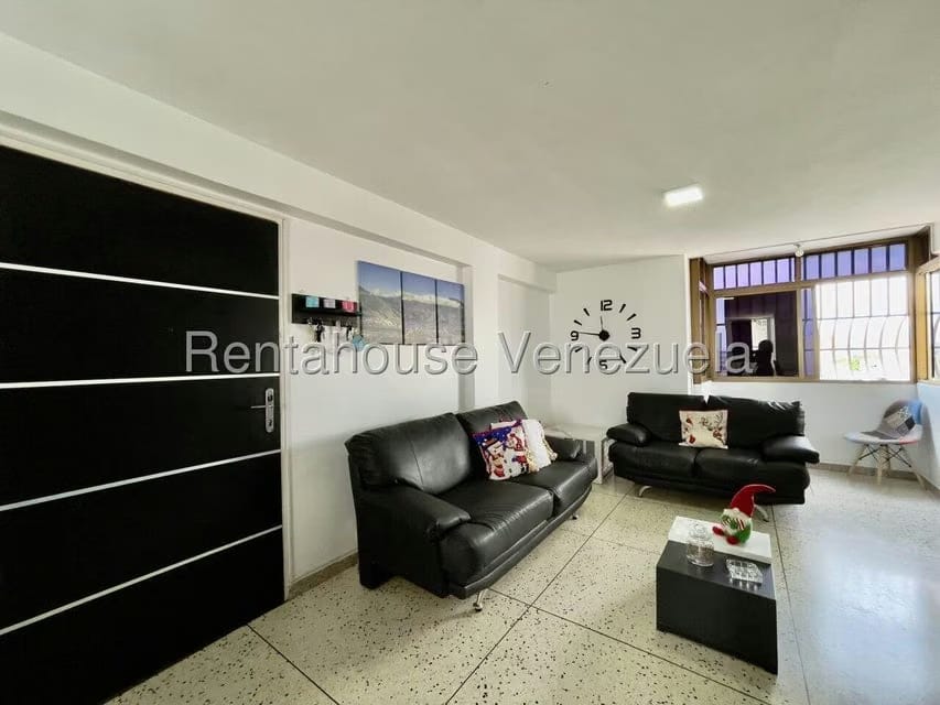 Apartamento (1 Nivel) en Venta en Zona Centro, Aragua - 12