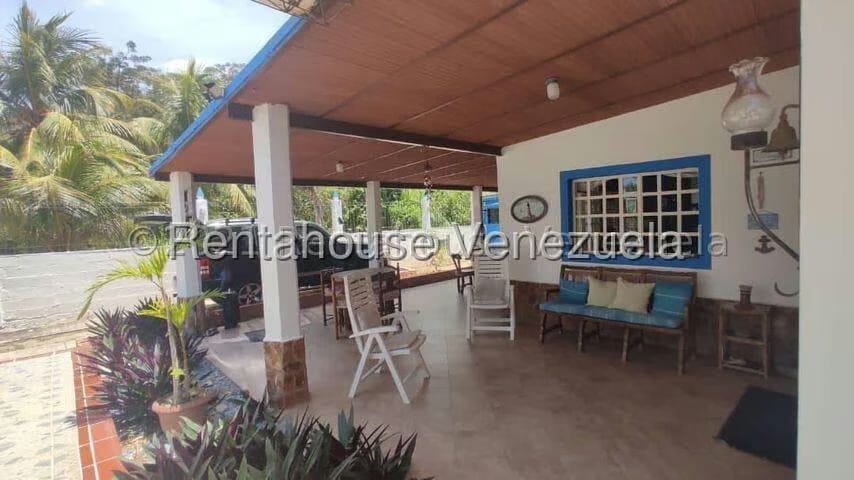 Casa (1 Nivel) en Venta en Bahia de Cata, Aragua - 2