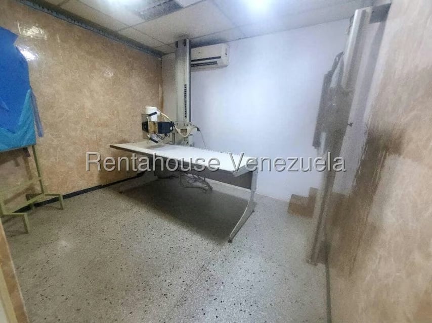 Negocios y Empresas (Medicina y Salud) en Venta en El Marques, Distrito Metropolitano - 24