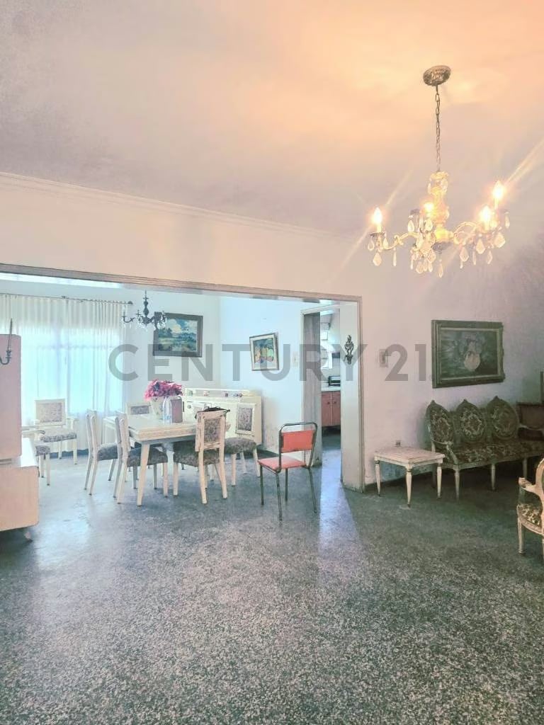 ALQUILER DE CASA-QUINTA EN LA URB. LOS NARANJOS DE LAS MERCEDES. CARACAS - 8