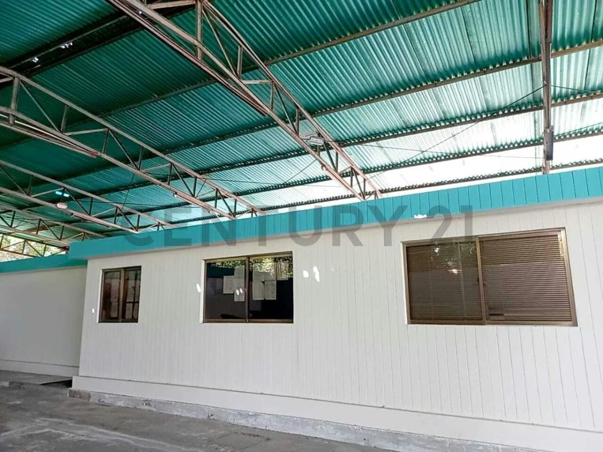 En Venta Galpon con Oficinas Amobladas sector El Milagro - 2