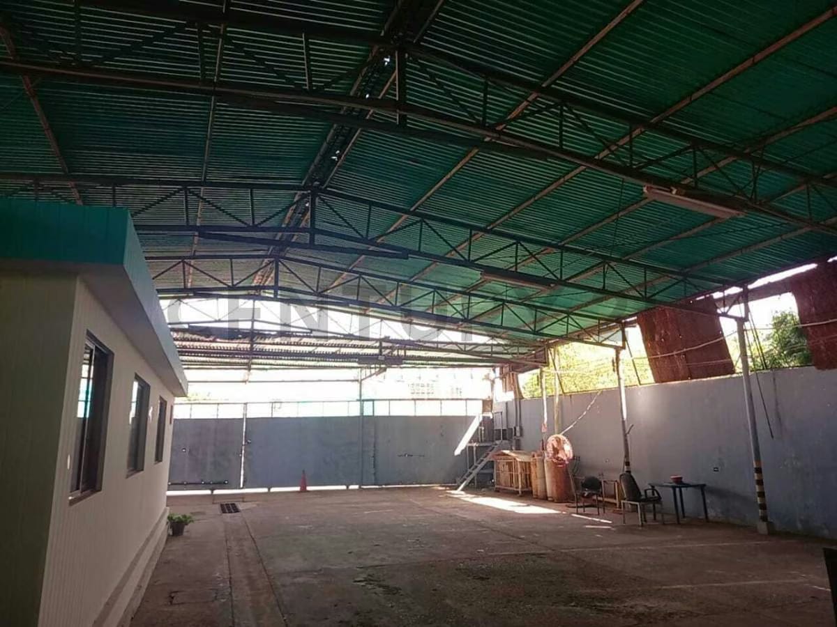 En Venta Galpon con Oficinas Amobladas sector El Milagro - 3