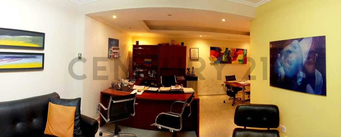 En Venta Galpon con Oficinas Amobladas sector El Milagro - 6
