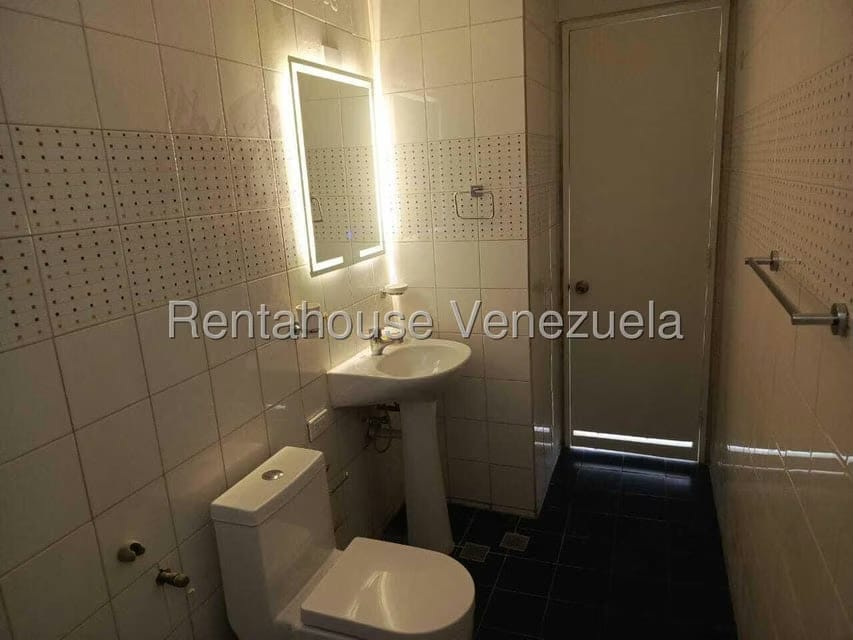 Apartamento (1 Nivel) en Venta en Costa Azul, Nueva Esparta - 13