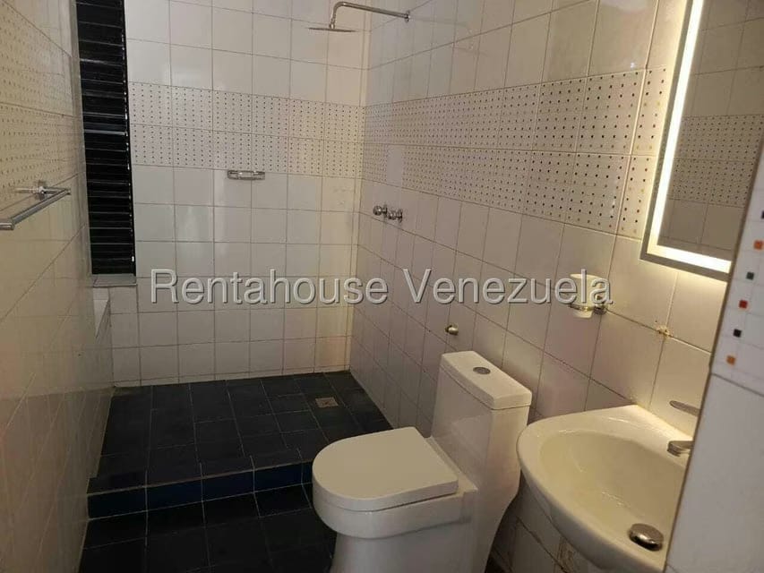 Apartamento (1 Nivel) en Venta en Costa Azul, Nueva Esparta - 14