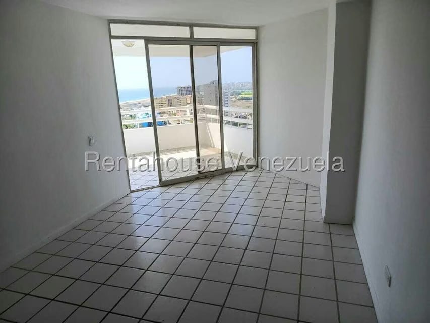 Apartamento (1 Nivel) en Venta en Costa Azul, Nueva Esparta - 5