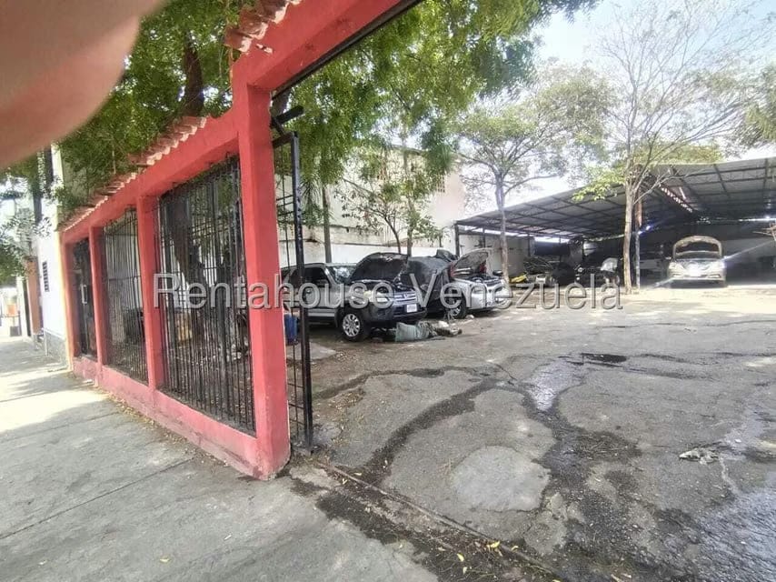 Terreno (Comercial) en Alquiler en Parroquia Catedral, Lara - 3