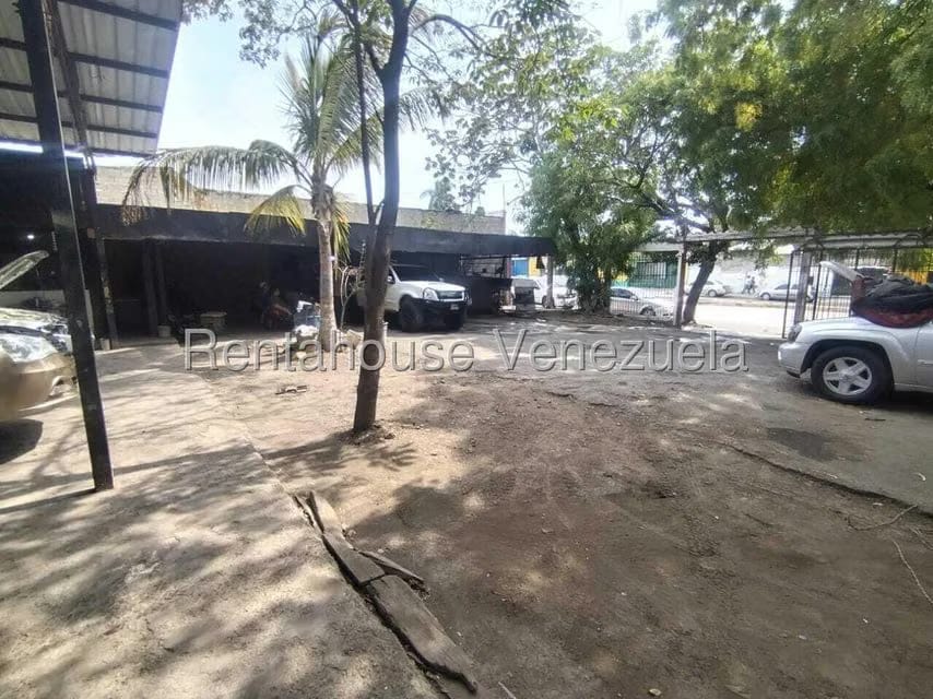 Terreno (Comercial) en Alquiler en Parroquia Catedral, Lara - 5