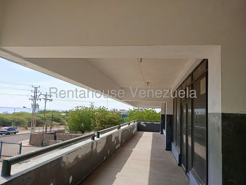Comercial (Local Comercial) en Alquiler en Los Haticos, Zulia - 2
