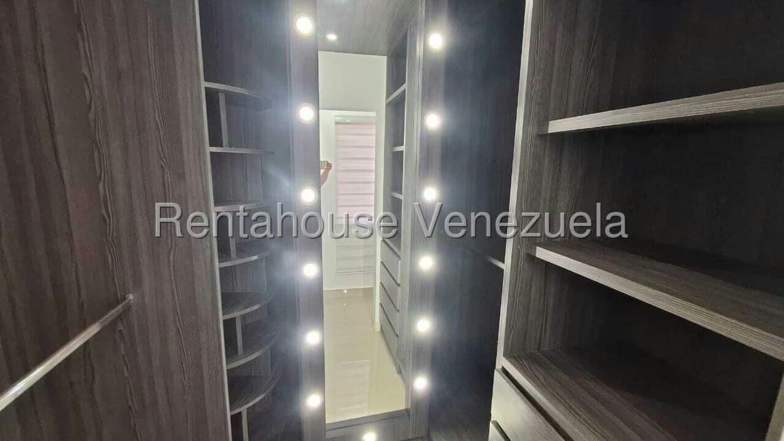 Townhouse (Duplex) en Venta en El Paraiso, Merida - 33