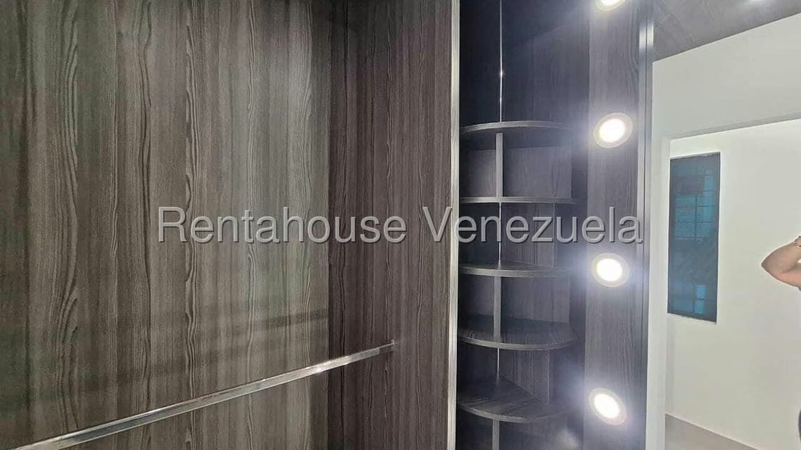 Townhouse (Duplex) en Venta en El Paraiso, Merida - 36