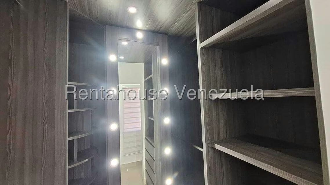 Townhouse (Duplex) en Venta en El Paraiso, Merida - 48