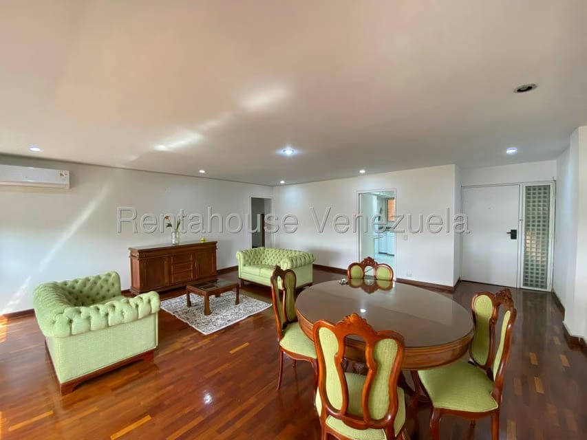 Apartamento (1 Nivel) en Alquiler en Colinas de Valle Arriba, Distrito Metropolitano - 4