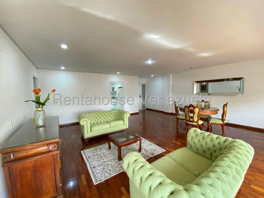 Apartamento (1 Nivel) en Alquiler en Colinas de Valle Arriba, Distrito Metropolitano - 5