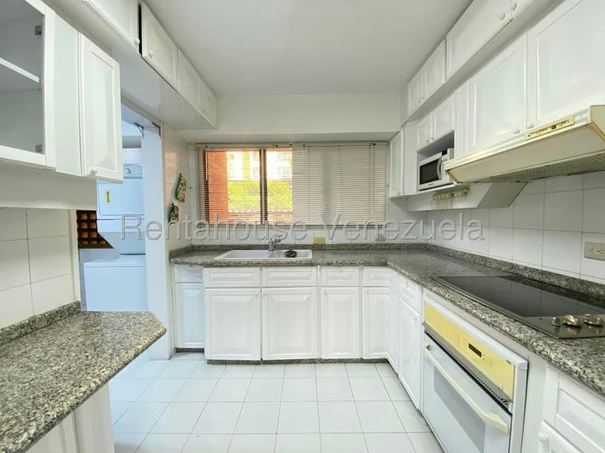 Apartamento (1 Nivel) en Alquiler en Colinas de Valle Arriba, Distrito Metropolitano - 7