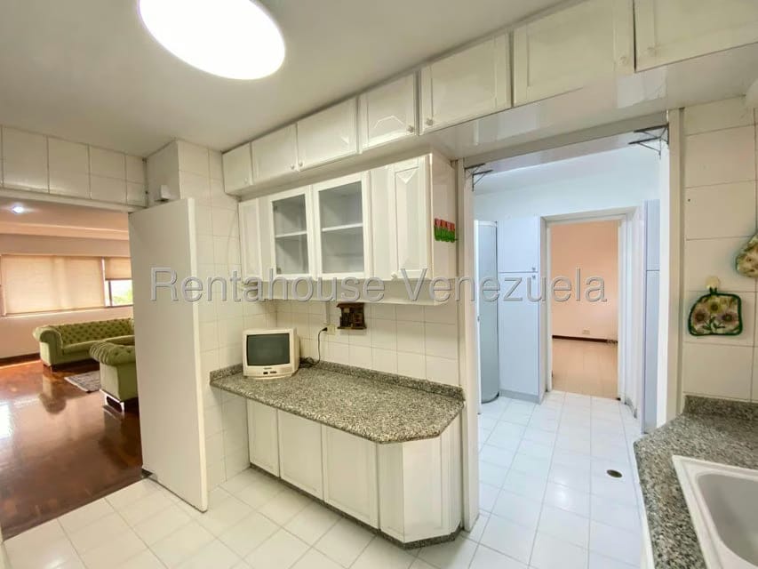Apartamento (1 Nivel) en Alquiler en Colinas de Valle Arriba, Distrito Metropolitano - 10