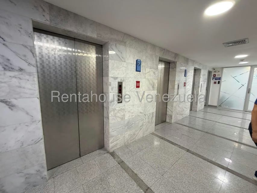 Comercial (Oficina) en Venta en Las Mercedes, Distrito Metropolitano - 2
