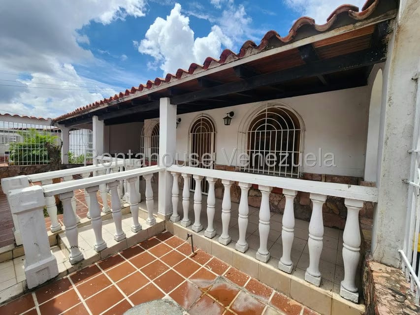 Casa (1 Nivel) en Venta en Almarriera, Lara - 2