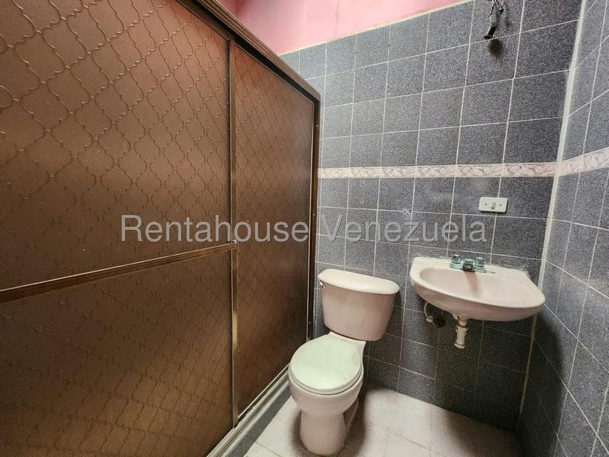 Casa (1 Nivel) en Venta en Almarriera, Lara - 23