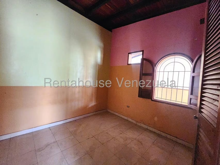 Casa (1 Nivel) en Venta en Almarriera, Lara - 24