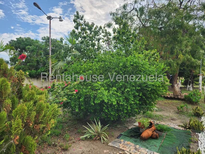 Casa (1 Nivel) en Venta en Almarriera, Lara - 33