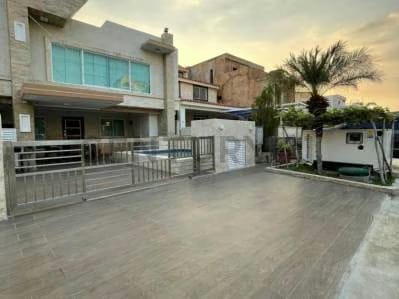 En Alquiler amplio y prestigioso Palafito ubicado en AquaVilla Casa Bote A