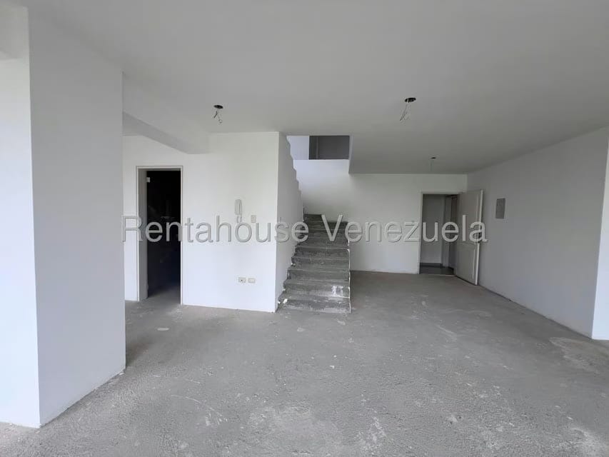 Apartamento (Duplex) en Venta en Llano Alto, Miranda - 11