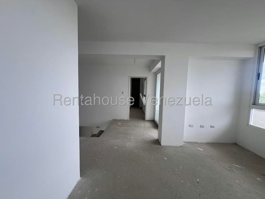 Apartamento (Duplex) en Venta en Llano Alto, Miranda - 16