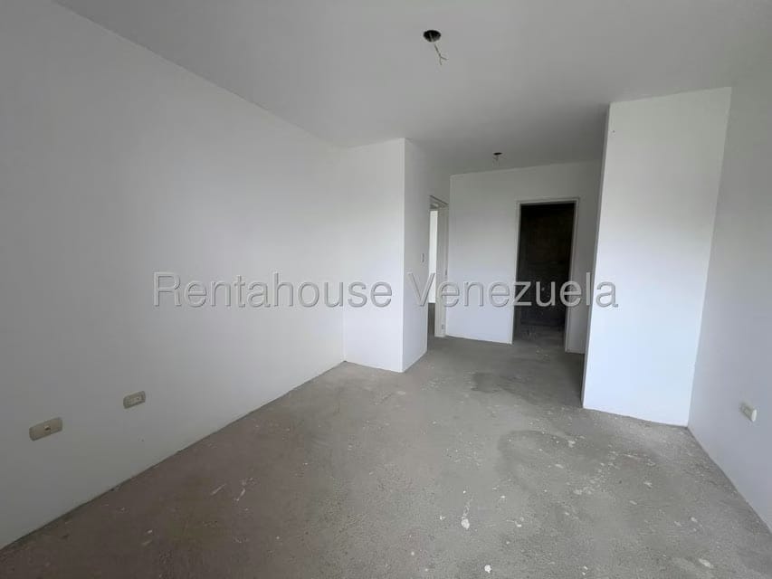Apartamento (Duplex) en Venta en Llano Alto, Miranda - 27