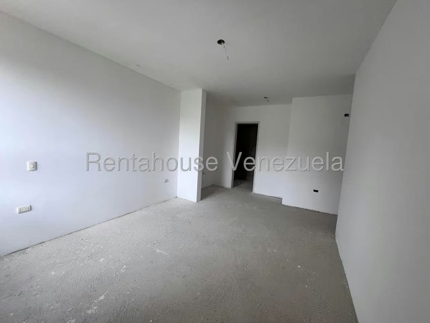 Apartamento (Duplex) en Venta en Llano Alto, Miranda - 32